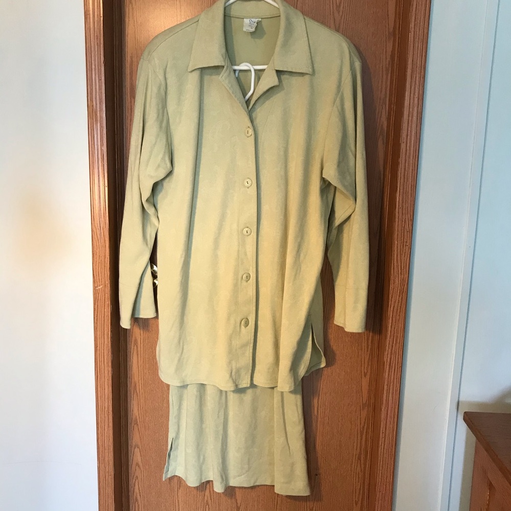 Vintage paisley print tunic skirt set